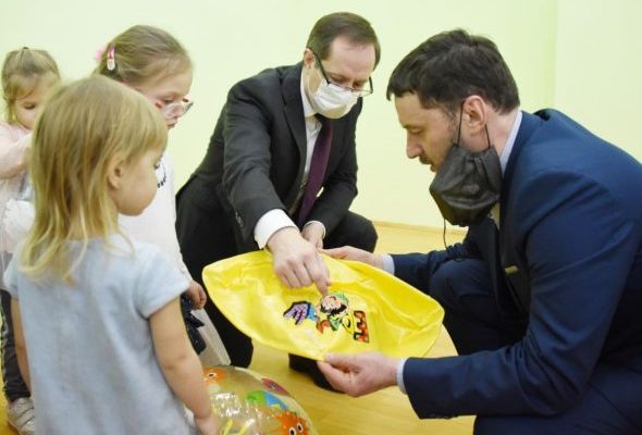 Министр физической культуры и спорта Московской области Роман Терюшков совершил рабочую поездку в Раменский городской округ