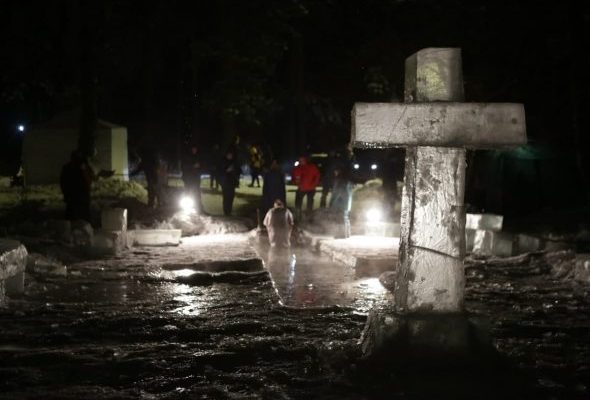 2750 человек приняли участие в крещенских купаниях в Раменском городском округе
