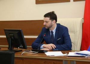 Виктор Неволин провел оперативное совещание администрации округа