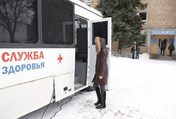80 человек привились в первый день работы мобильного пункта у ДК «Сатурн»