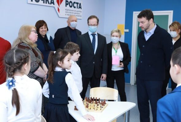 Министр физической культуры и спорта Московской области Роман Терюшков с рабочим визитом посетил Раменский округ