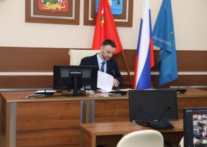 Пятнадцатого марта глава Раменского г.о. Виктор Неволин в режиме ВКС провел оперативное совещание