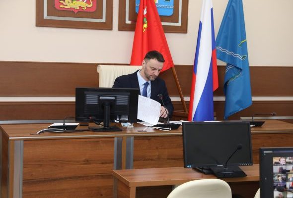 Пятнадцатого марта глава Раменского г.о. Виктор Неволин в режиме ВКС провел оперативное совещание