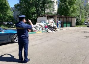 Госадмтехнадзор в Раменском округе наказал нерадивых ответственных лиц за содержание контейнерных площадках
