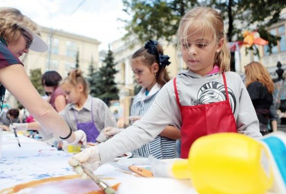 В День России, 12 июня, на площади у ДК «Сатурн» в городе Раменское пройдет фестиваль «Калейдоскоп талантов»