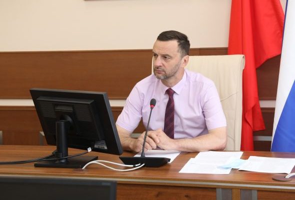 Вакцинацию обсудили на оперативном совещании администрации