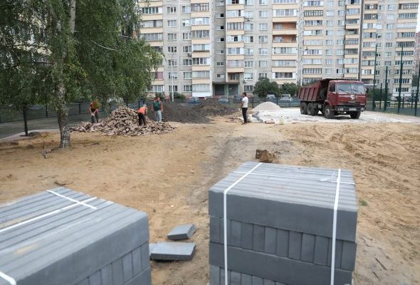 На Приборостроителей и Донинском шоссе благоустраивают двор