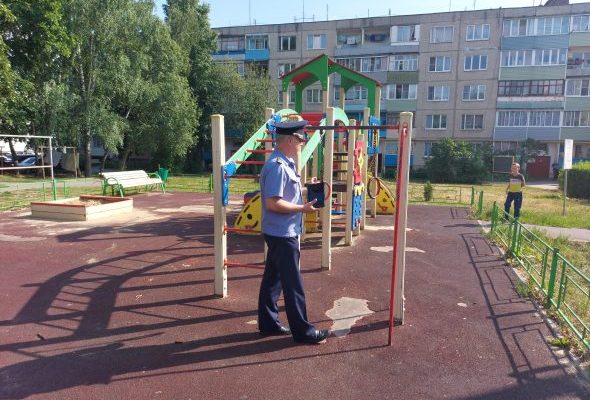 Детские площадки в Раменском проверяет Госадмтехнадзор