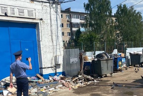 В Раменском приводят в порядок контейнерные площадки