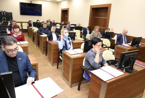 Бюджет округа на 2022 год приняли на заседании совета депутатов