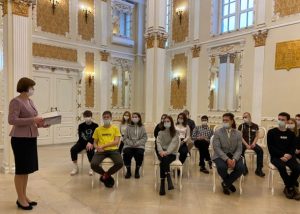 Урок Семейного права для учащихся прошел в Раменском управлении ЗАГС