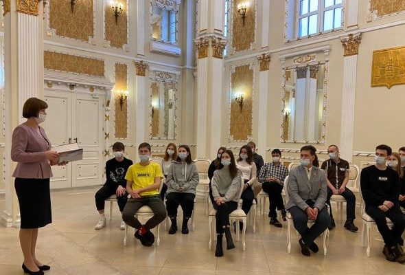 Урок Семейного права для учащихся прошел в Раменском управлении ЗАГС