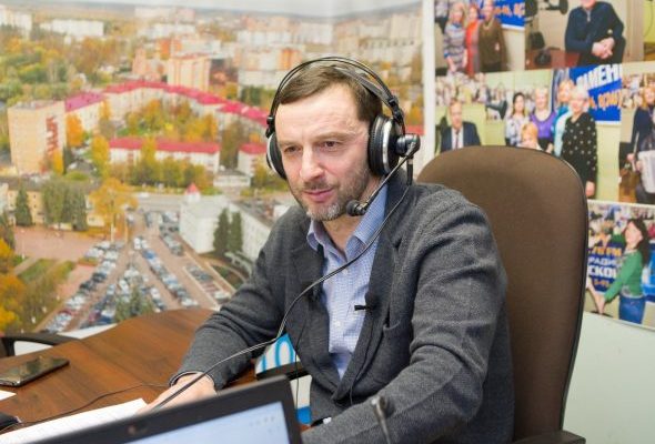 Глава Раменского г.о. Виктор Неволин ответил на вопросы жителей в прямом эфире на Раменском радио