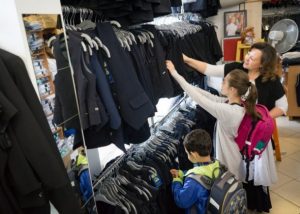 В Раменском г.о. осуществляются выплаты на приобретение школьной формы для детей из многодетных семей