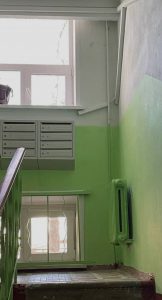 Сергей Бурмистров проверил содержание подъездов в округе