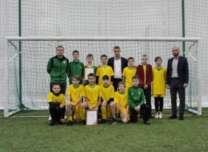 Команда футболистов 2009 года рождения спортивной школы Авангард  с разгромным счётом обыграла соперников