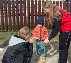 Волонтеры-медики всегда за чистоту рук