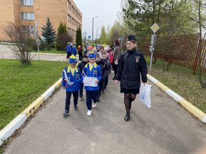 Сотрудники Госавтоинспекции напомнили школьникам об основных правилах дорожного движения