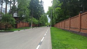 В округе проходят массовые субботники, коммунальные службы приводят в порядок улицы и дворы