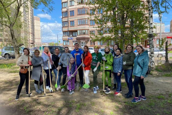 В минувшие выходные участницы  сообщества «Нежный бизнес» в г. Раменское провели субботник