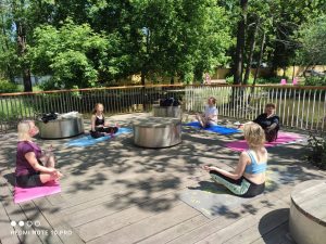 Занятия по ха-тха йоге теперь проходят на Чернавке