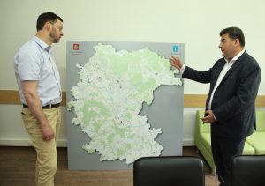 Карту Раменского округа со всеми медицинскими учреждениями подарили Раменской больнице ко Дню медицинского работника