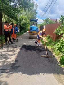В Раменском округе продолжаются работы по ямочному ремонту дорог во дворах и внутриквартальных проездах