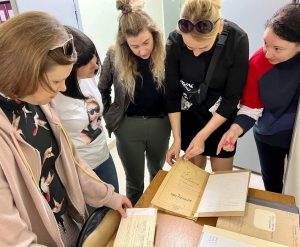 Сегодня отмечается День государственной архивной службы России