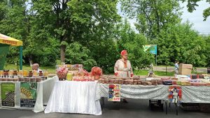 Выставка-ярмарка «Раменская марка» проходит в эти минуты на улице Карла Маркса