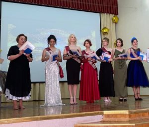 В школе №19 прошла торжественная церемония вручения аттестатов