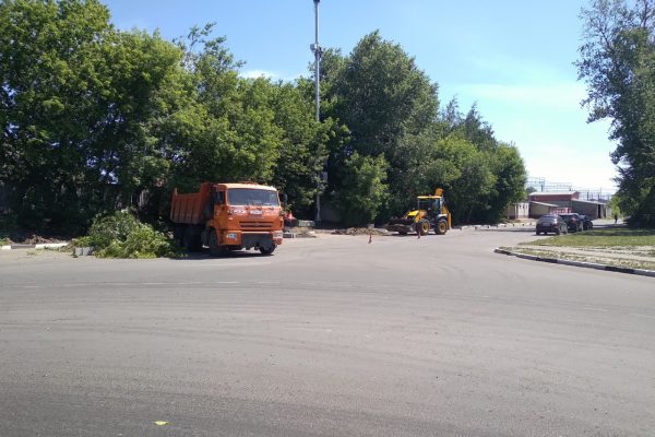 В городе продолжается ремонт дорог и тротуаров