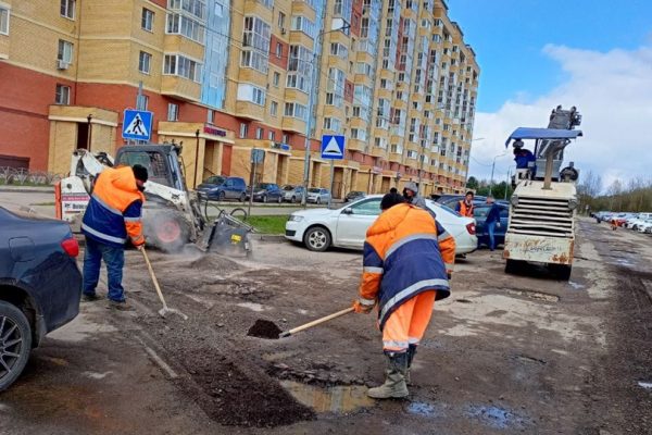 На следующей неделе во дворах округа проведут ямочный ремонт дорог