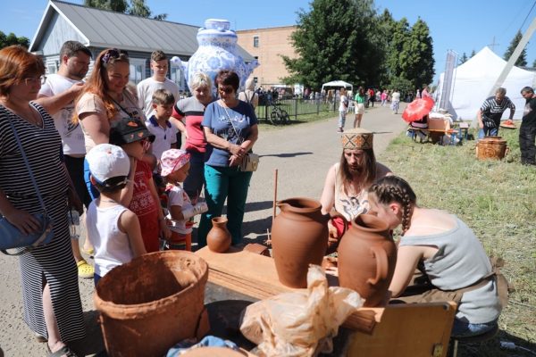 Фестиваль «ГжельФест» в селе Речицы