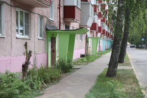 В Раменском продолжается ремонт подъездов