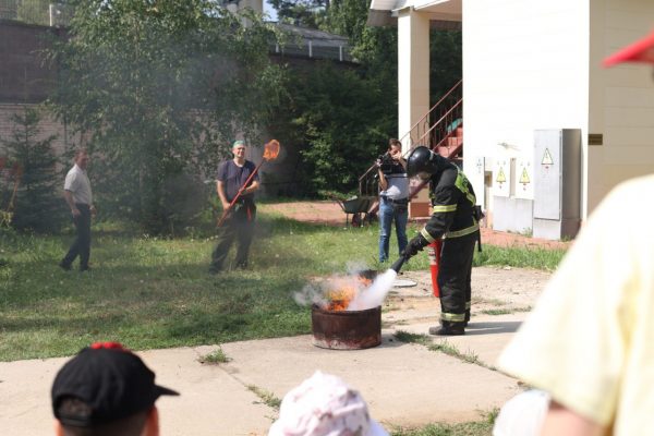 В детском лагере «Дубки» провели мероприятие по пожарной безопасности