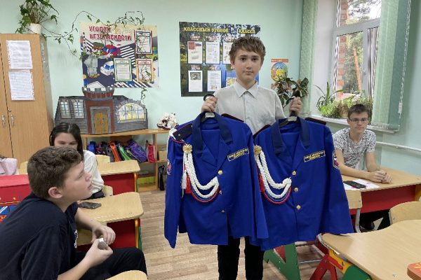 Ряды юных инспекторов движения Удельнинской школы-интерната пополнились новыми участниками