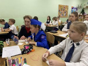 Мастер-класс по созданию световозвращателя учителям провели в  одной из раменских школ