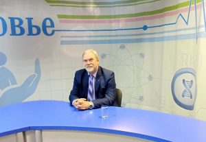 Заведующий ЛОР отделением Александр Анатольевич Сорокин с трепетом говорит о своих коллегах и их работе