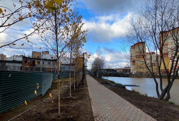 На Баулинском пруду в Островцах идут работы по благоустройству