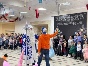 Музыкальную сказку для всей семьи «Тролли против Коли» покажут в ДК Воровского на праздниках