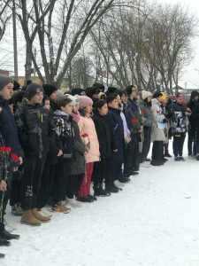 На территории Рыболовской школы прошел митинг, посвященный Дню Героев Отечества