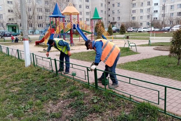 Прекращаются трудовые договоры с отдельными работниками и служащими, не представившими документы о прекращении гражданства (подданства) иностранного государства