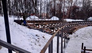 Работы по реконструкции зоны амфитеатра  парка продвинулись