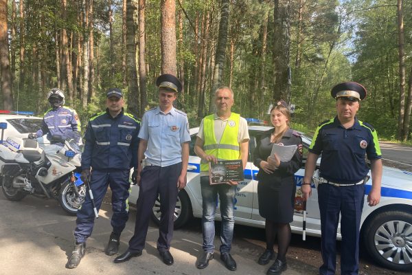 Профилактические мероприятия с жителями сельских поселений, дачных кооперативов, и в местах массового скопления граждан