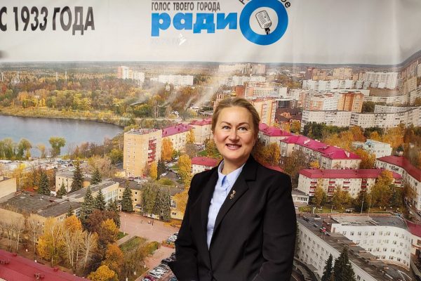 О работе Центра культурного развития «Гармония» с директором ЦКР «Гармония», ДК «Юровский» и ДК «Гжелка» Светланой Тихомировой