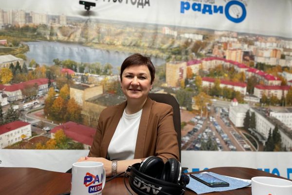 О том, как встретить Новый год без хлопот рассказала сегодня на Новом Раменском радио организатор пространства Екатерина Базина