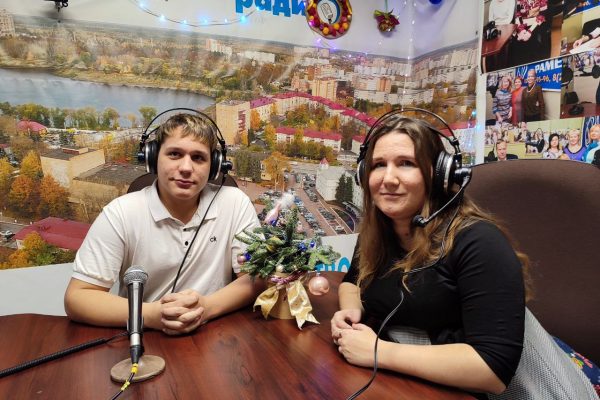 Недавно гостями студии Раменского радио стали ребята из медиацентра Раменского колледжа «Навигатор»