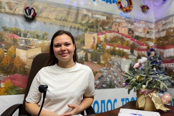 О новогодней выставке «Суета» в галерее «Летай» узнали 26 декабря на утреннем шоу «Раменское LIFE»