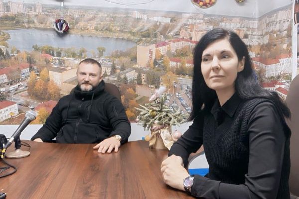 В студии Раменского радио руководитель Раменского гуманитарного конвоя и главный редактор информационного обозрения «Реальная Россия»