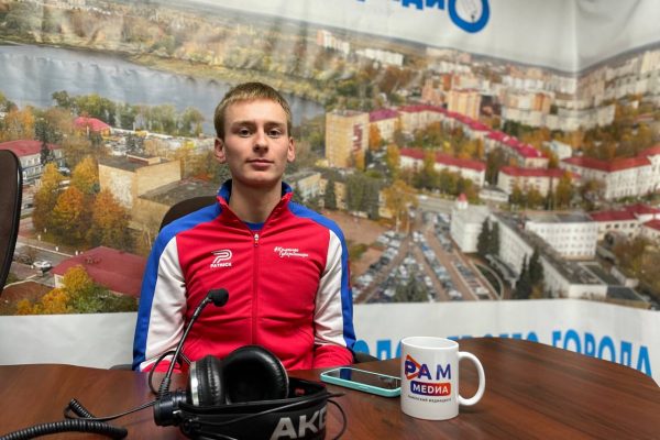 Раменский биатлонист Андрей Зубков, чемпион России по биатлону, стал гостем утреннего шоу «Раменское LIFE» 19 января